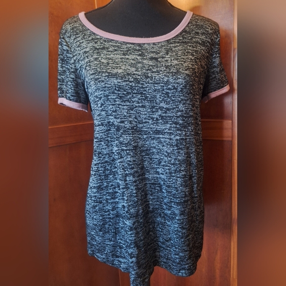 Purple Snow Tops - PURPLE SNOW women's black & gray t-shirt. Size XL